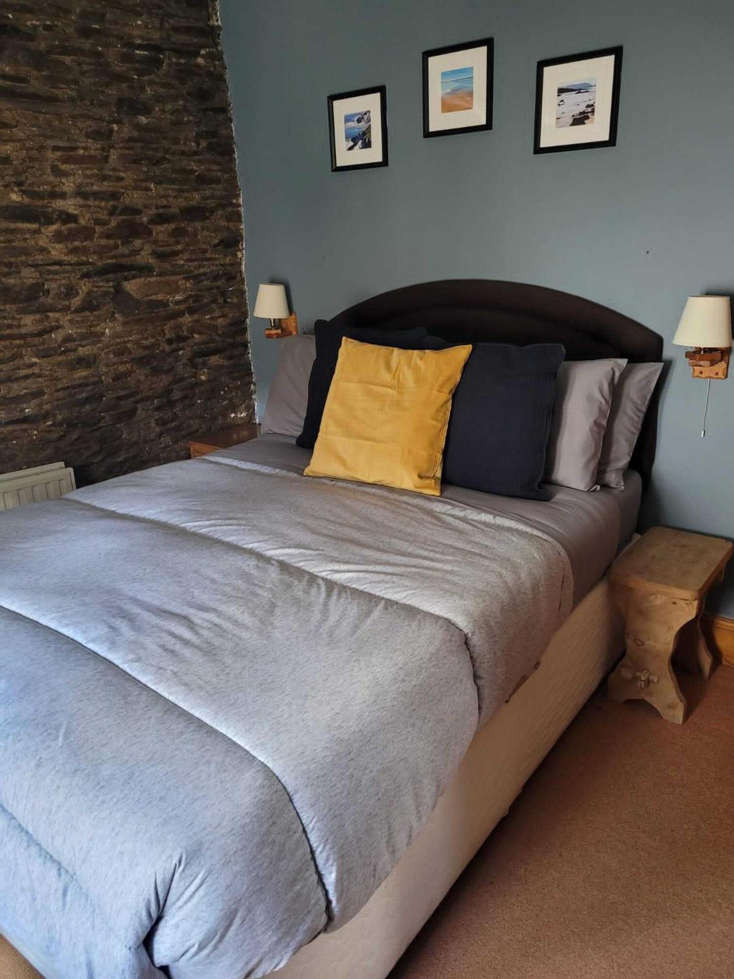 The Dolphin Inn Kingsbridge  Phòng bức ảnh